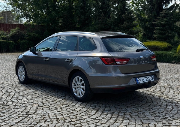 Seat Leon cena 39900 przebieg: 231500, rok produkcji 2016 z Legnica małe 232